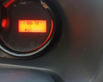 Белый Дачия Логан, объемом двигателя 0 л и пробегом 178 тыс. км за 3550 $, фото 3 на Automoto.ua