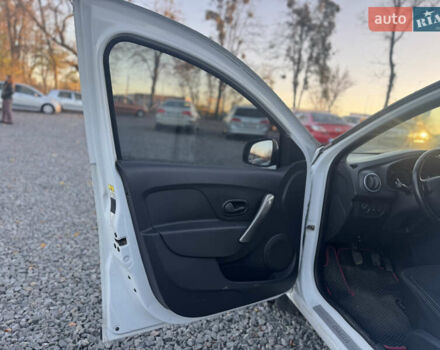 Дачія Logan 2015 у Хмельницькому на Automoto.ua Білий Дачія Logan, об'ємом двигуна 1.5 л та пробігом 290 тис. км за 6800 $, фото 29 на Automoto.ua