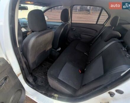 Білий Дачія Logan, об'ємом двигуна 1.2 л та пробігом 186 тис. км за 5100 $, фото 12 на Automoto.ua