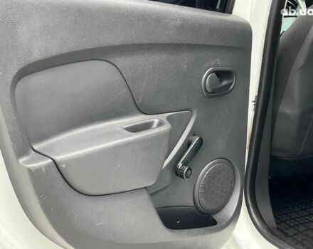 Белый Дачия Логан, объемом двигателя 1.5 л и пробегом 169 тыс. км за 7290 $, фото 9 на Automoto.ua