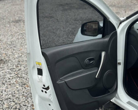 Белый Дачия Логан, объемом двигателя 1.46 л и пробегом 290 тыс. км за 6400 $, фото 35 на Automoto.ua