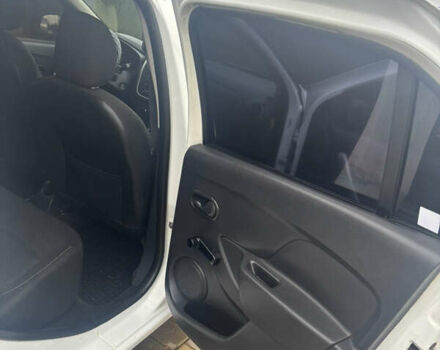 Белый Дачия Логан, объемом двигателя 1.5 л и пробегом 282 тыс. км за 7000 $, фото 6 на Automoto.ua