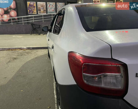 Белый Дачия Логан, объемом двигателя 1.15 л и пробегом 400 тыс. км за 4000 $, фото 5 на Automoto.ua