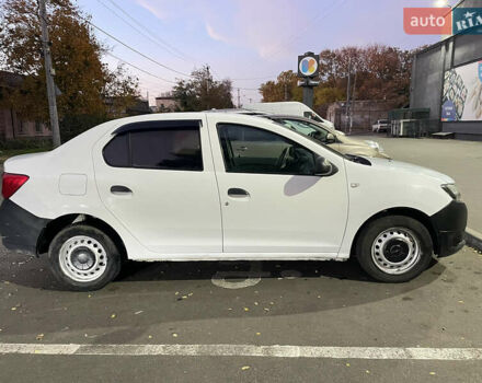 Белый Дачия Логан, объемом двигателя 1.15 л и пробегом 400 тыс. км за 4000 $, фото 3 на Automoto.ua