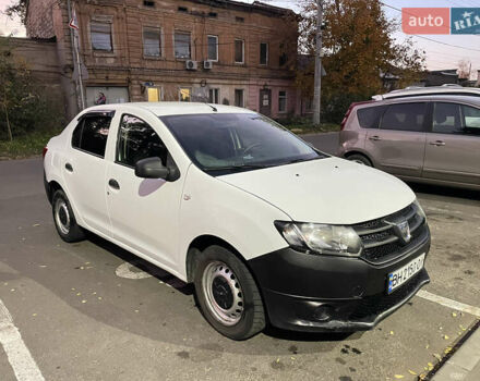 Белый Дачия Логан, объемом двигателя 1.15 л и пробегом 400 тыс. км за 4000 $, фото 2 на Automoto.ua
