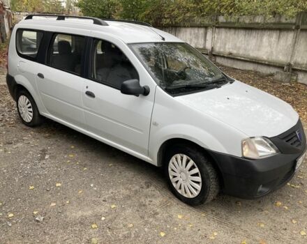 Белый Дачия Логан, объемом двигателя 1.4 л и пробегом 259 тыс. км за 3300 $, фото 5 на Automoto.ua
