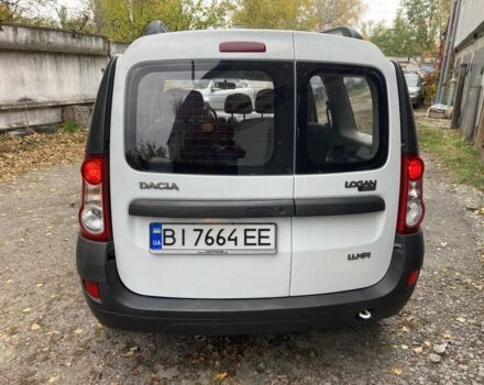 Белый Дачия Логан, объемом двигателя 1.4 л и пробегом 259 тыс. км за 3300 $, фото 4 на Automoto.ua