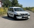 Белый Дачия Логан, объемом двигателя 1.6 л и пробегом 300 тыс. км за 3400 $, фото 1 на Automoto.ua