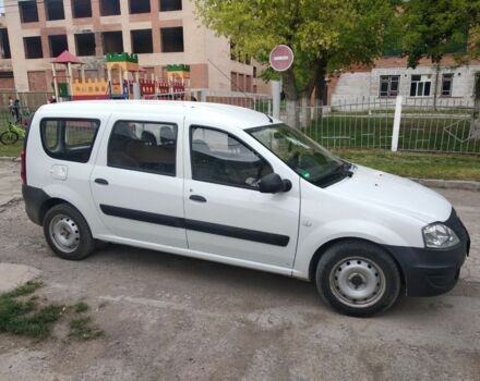 Белый Дачия Логан, объемом двигателя 1.4 л и пробегом 186 тыс. км за 4700 $, фото 3 на Automoto.ua