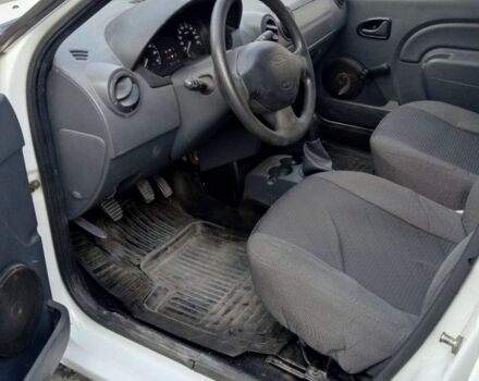 Білий Дачія Logan, об'ємом двигуна 1.4 л та пробігом 152 тис. км за 4445 $, фото 7 на Automoto.ua