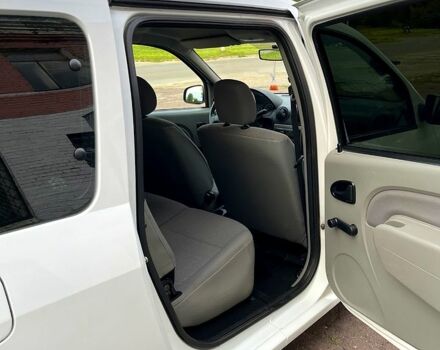 Білий Дачія Logan, об'ємом двигуна 1.6 л та пробігом 140 тис. км за 6150 $, фото 6 на Automoto.ua