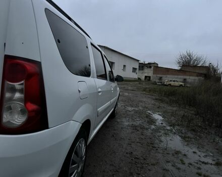 Білий Дачія Logan, об'ємом двигуна 1.6 л та пробігом 250 тис. км за 3600 $, фото 12 на Automoto.ua