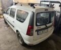 Белый Дачия Логан, объемом двигателя 0 л и пробегом 300 тыс. км за 1850 $, фото 4 на Automoto.ua