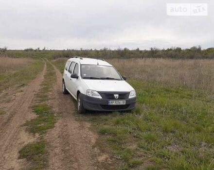 Белый Дачия Логан, объемом двигателя 1.4 л и пробегом 200 тыс. км за 5000 $, фото 2 на Automoto.ua