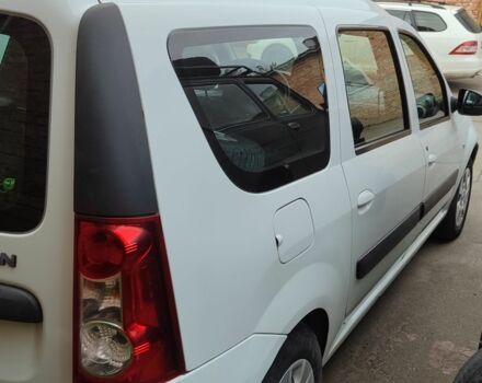 Белый Дачия Логан, объемом двигателя 1.6 л и пробегом 260 тыс. км за 5799 $, фото 3 на Automoto.ua