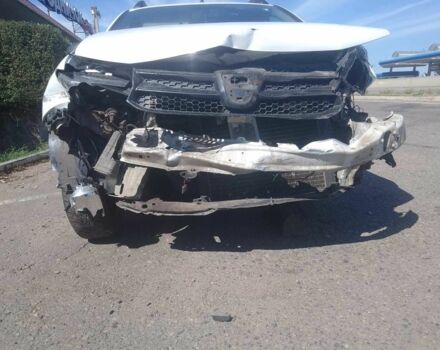 Білий Дачія Logan, об'ємом двигуна 1.1 л та пробігом 155 тис. км за 1800 $, фото 1 на Automoto.ua