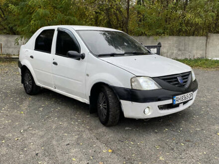 Белый Дачия Логан, объемом двигателя 1.4 л и пробегом 254 тыс. км за 1399 $, фото 1 на Automoto.ua