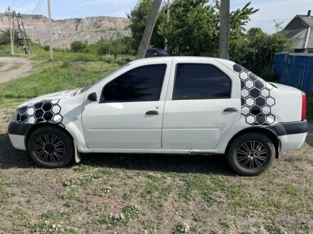 Дачія Logan 2005 у Доброполье на Automoto.ua Білий Дачія Logan, об'ємом двигуна 1.4 л та пробігом 3 тис. км за 109015 $, фото 1 на Automoto.ua