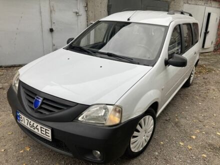 Дачия Логан 2008 в Кременчуге на Automoto.ua Белый Дачия Логан, объемом двигателя 1.4 л и пробегом 259 тыс. км за 3300 $, фото 1 на Automoto.ua