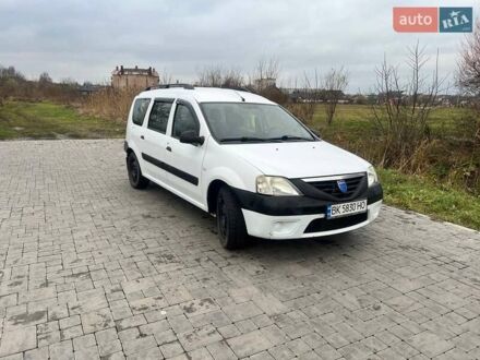 Белый Дачия Логан, объемом двигателя 1.6 л и пробегом 302 тыс. км за 3800 $, фото 1 на Automoto.ua