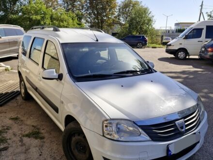 Дачия Логан 2009 в Ровно на Automoto.ua Белый Дачия Логан, объемом двигателя 1.6 л и пробегом 199 тыс. км за 5200 $, фото 1 на Automoto.ua