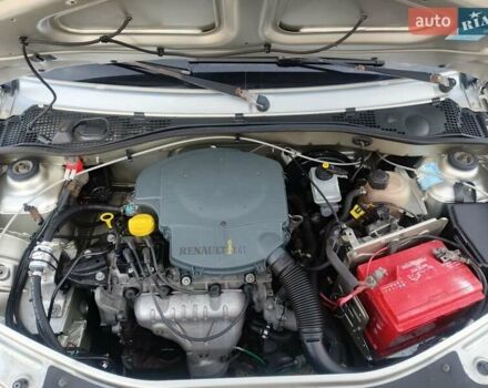 Бежевый Дачия Логан, объемом двигателя 1.4 л и пробегом 300 тыс. км за 2650 $, фото 3 на Automoto.ua