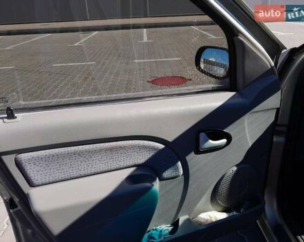 Бежевый Дачия Логан, объемом двигателя 1.6 л и пробегом 548 тыс. км за 2500 $, фото 12 на Automoto.ua