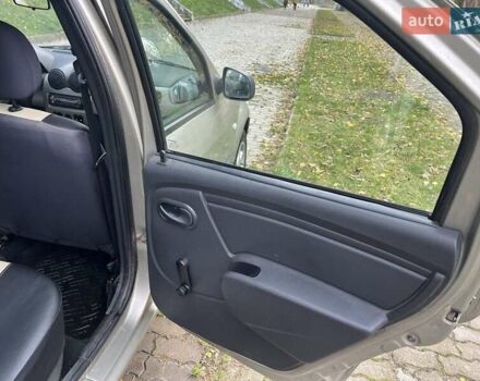 Бежевый Дачия Логан, объемом двигателя 1.4 л и пробегом 120 тыс. км за 5500 $, фото 9 на Automoto.ua