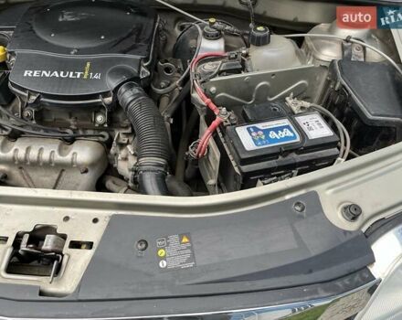 Бежевый Дачия Логан, объемом двигателя 1.4 л и пробегом 120 тыс. км за 5500 $, фото 16 на Automoto.ua