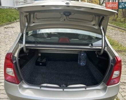 Бежевый Дачия Логан, объемом двигателя 1.4 л и пробегом 120 тыс. км за 5500 $, фото 6 на Automoto.ua