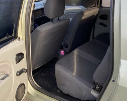 Бежевый Дачия Логан, объемом двигателя 1.6 л и пробегом 110 тыс. км за 5500 $, фото 4 на Automoto.ua