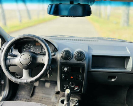 Чорний Дачія Logan, об'ємом двигуна 1.39 л та пробігом 302 тис. км за 2200 $, фото 11 на Automoto.ua