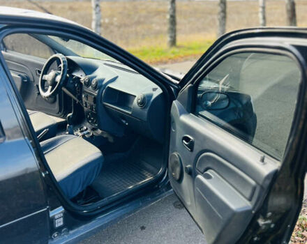 Чорний Дачія Logan, об'ємом двигуна 1.39 л та пробігом 302 тис. км за 2200 $, фото 8 на Automoto.ua