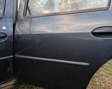 Чорний Дачія Logan, об'ємом двигуна 1.4 л та пробігом 176 тис. км за 1500 $, фото 27 на Automoto.ua