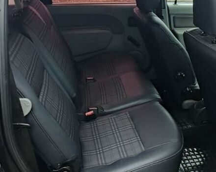 Черный Дачия Логан, объемом двигателя 1.6 л и пробегом 226 тыс. км за 4700 $, фото 16 на Automoto.ua