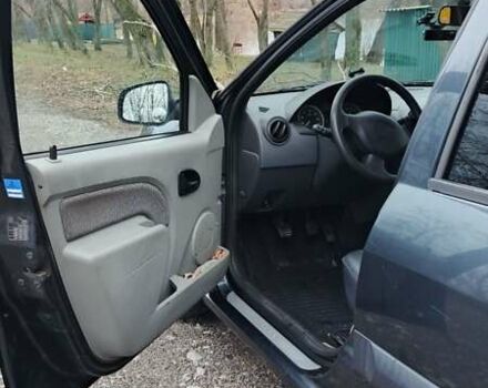 Черный Дачия Логан, объемом двигателя 1.6 л и пробегом 226 тыс. км за 4700 $, фото 33 на Automoto.ua