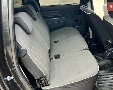 Дачия Логан 2012 в Кривом Роге на Automoto.ua Черный Дачия Логан, объемом двигателя 1.6 л и пробегом 175 тыс. км за 6999 $, фото 20 на Automoto.ua