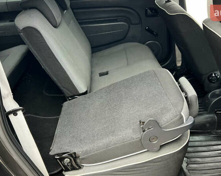 Дачия Логан 2012 в Кривом Роге на Automoto.ua Черный Дачия Логан, объемом двигателя 1.6 л и пробегом 175 тыс. км за 6999 $, фото 19 на Automoto.ua