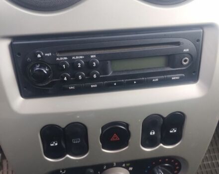 Черный Дачия Логан, объемом двигателя 1.6 л и пробегом 339 тыс. км за 4187 $, фото 17 на Automoto.ua