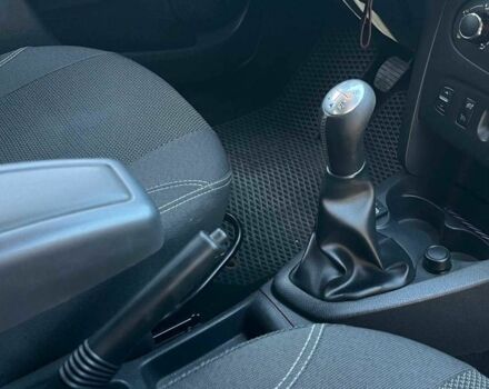 Черный Дачия Логан, объемом двигателя 0.9 л и пробегом 216 тыс. км за 5390 $, фото 15 на Automoto.ua