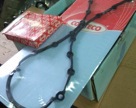 Красный Дачия Логан, объемом двигателя 1.4 л и пробегом 250 тыс. км за 3500 $, фото 19 на Automoto.ua