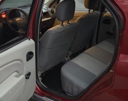 Красный Дачия Логан, объемом двигателя 1.4 л и пробегом 140 тыс. км за 2900 $, фото 9 на Automoto.ua