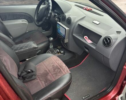 Красный Дачия Логан, объемом двигателя 1.6 л и пробегом 2 тыс. км за 4500 $, фото 7 на Automoto.ua