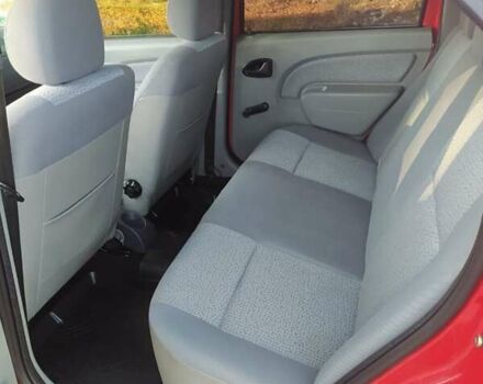 Красный Дачия Логан, объемом двигателя 1.39 л и пробегом 153 тыс. км за 3550 $, фото 3 на Automoto.ua