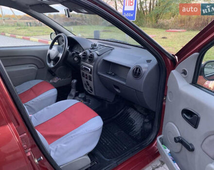 Червоний Дачія Logan, об'ємом двигуна 1.4 л та пробігом 98 тис. км за 3500 $, фото 10 на Automoto.ua