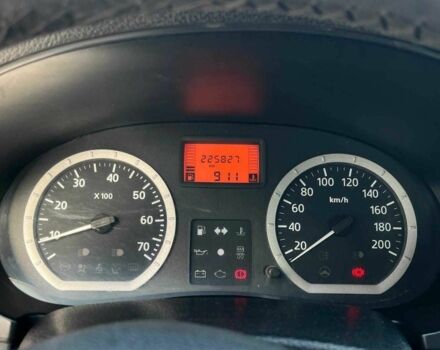 Красный Дачия Логан, объемом двигателя 1.6 л и пробегом 226 тыс. км за 3990 $, фото 11 на Automoto.ua