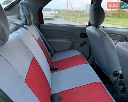 Червоний Дачія Logan, об'ємом двигуна 1.4 л та пробігом 98 тис. км за 3500 $, фото 11 на Automoto.ua