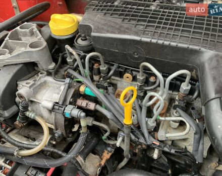 Красный Дачия Логан, объемом двигателя 1.5 л и пробегом 303 тыс. км за 2000 $, фото 13 на Automoto.ua