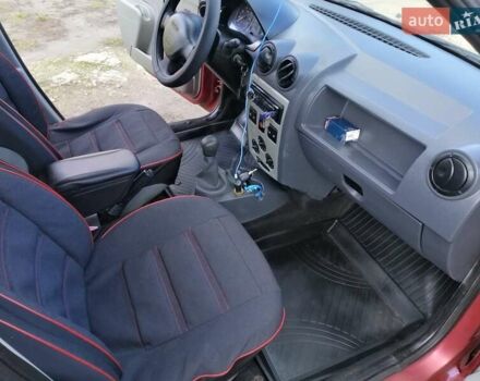Красный Дачия Логан, объемом двигателя 1.4 л и пробегом 197 тыс. км за 2690 $, фото 16 на Automoto.ua