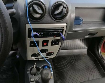 Красный Дачия Логан, объемом двигателя 1.4 л и пробегом 197 тыс. км за 2690 $, фото 24 на Automoto.ua